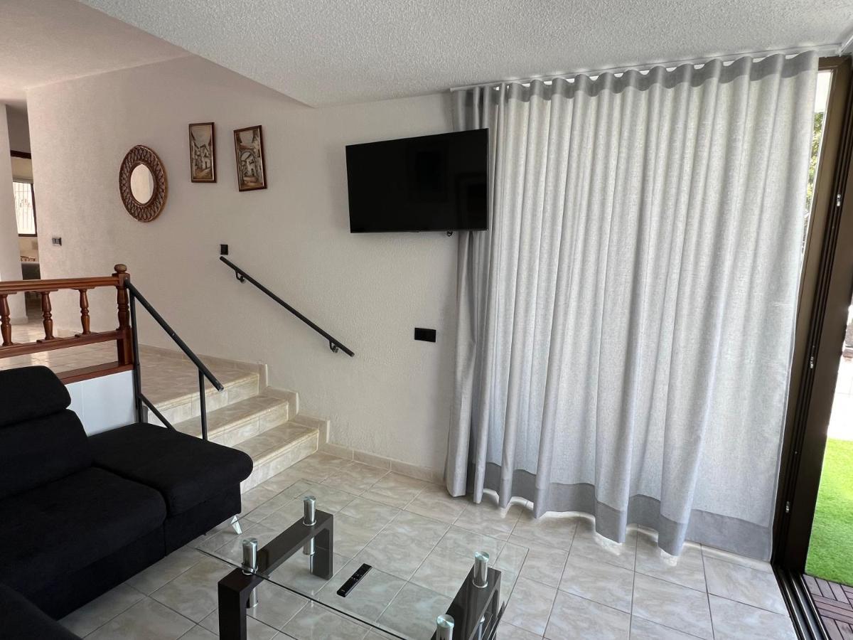 ארונה Fantastic Bungalow Playa De Las Americas מראה חיצוני תמונה
